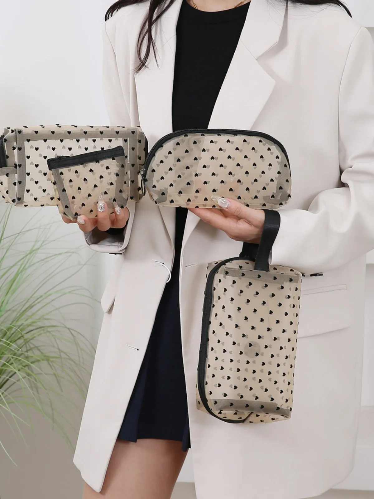 4-Piece Heart Polyester Storage Bag Set for Stylish Organization