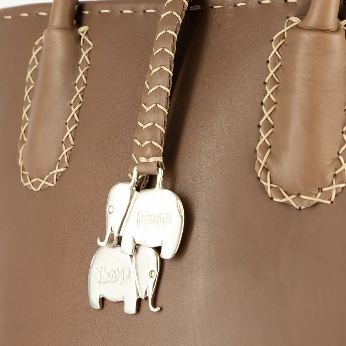 Azetha : Ladies Leather Shopper Handbag in Caramel Relaxa