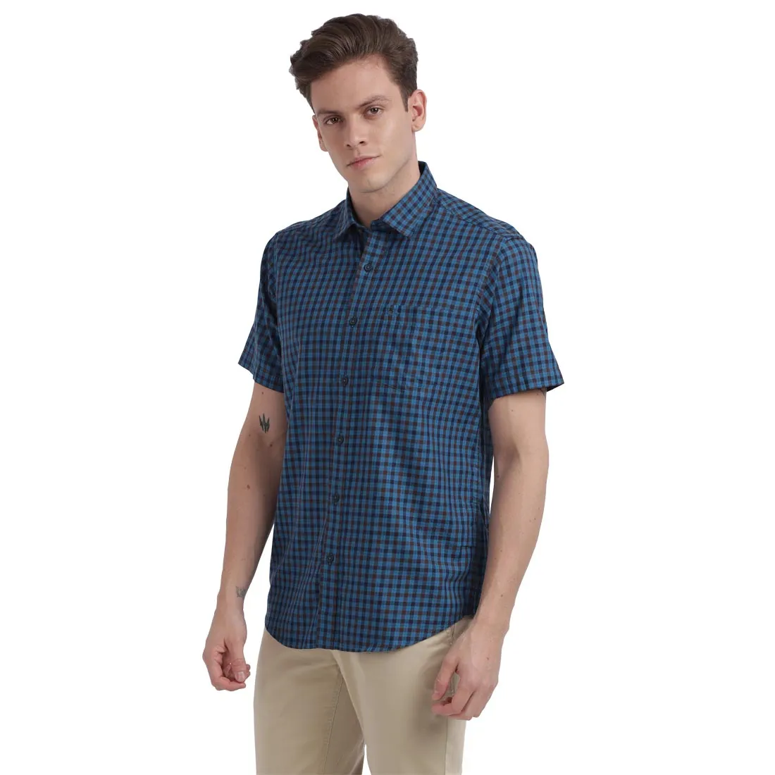 ColorPlus Men Green Checks Tailored Fit Cotton Half Sleeve Cut Away Collar Shirt