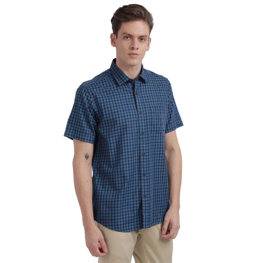 ColorPlus Men Green Checks Tailored Fit Cotton Half Sleeve Cut Away Collar Shirt