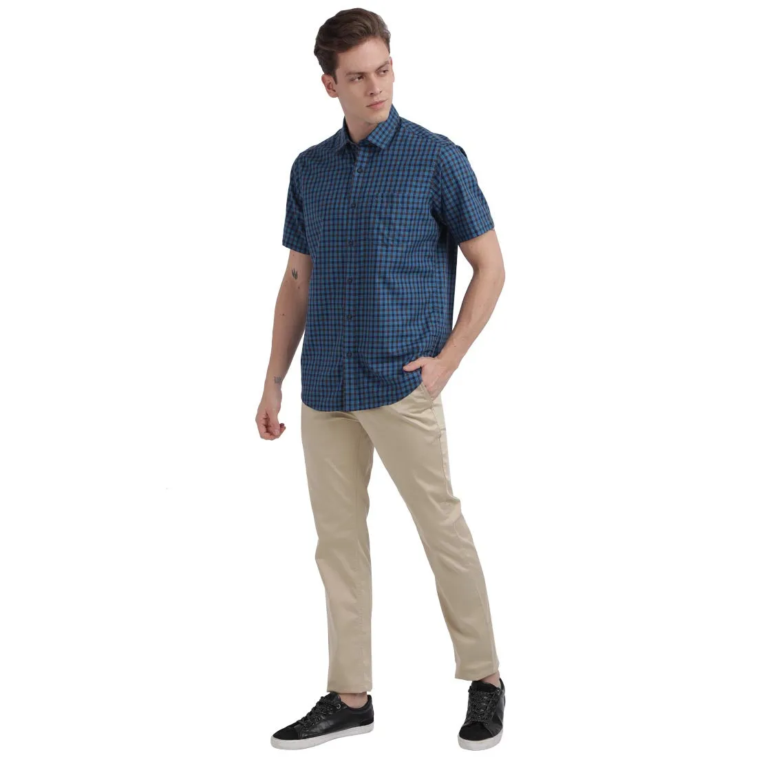ColorPlus Men Green Checks Tailored Fit Cotton Half Sleeve Cut Away Collar Shirt