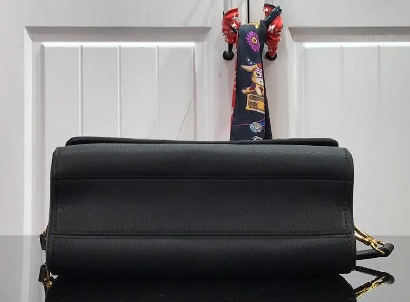 Elegant Nicely - LOV Bags - 2368