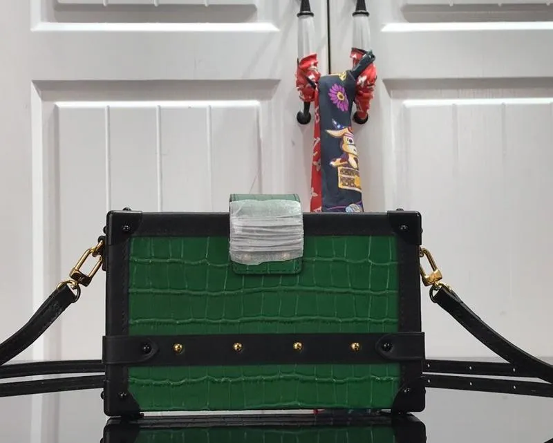 Elegant Nicely - LOV Bags - 2370