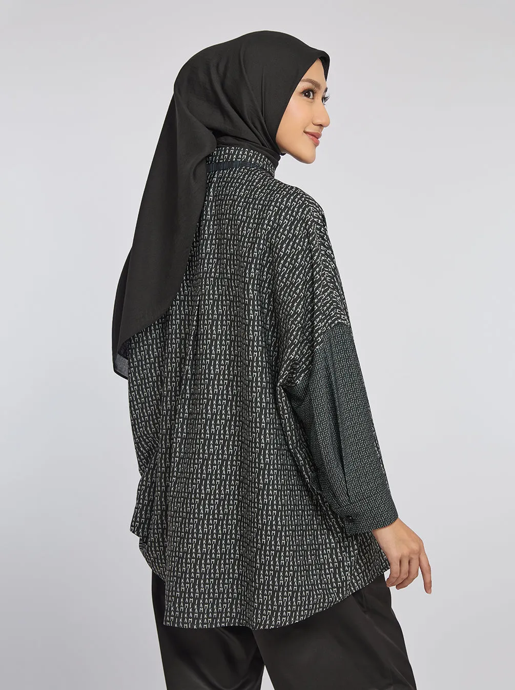 KEYNA BOXY TOP BLACK