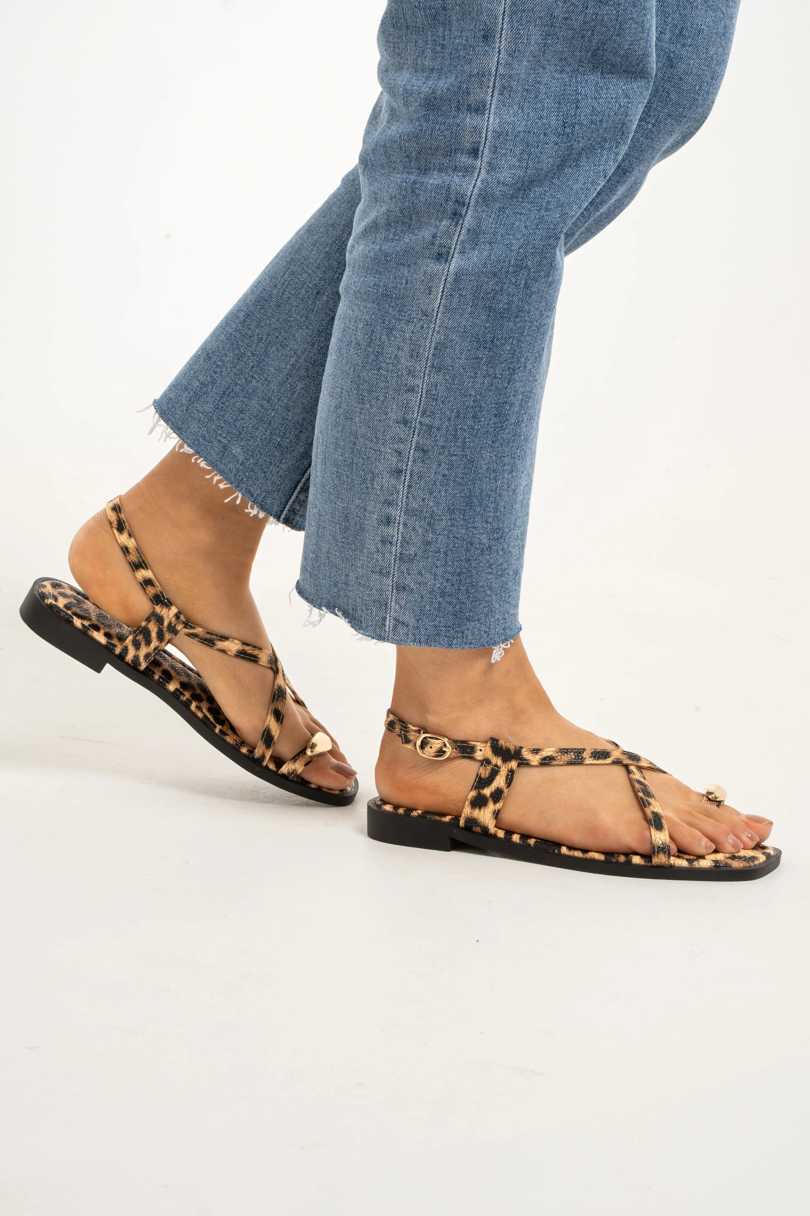 Lauren Metal Toe Post Sandals In Leopard