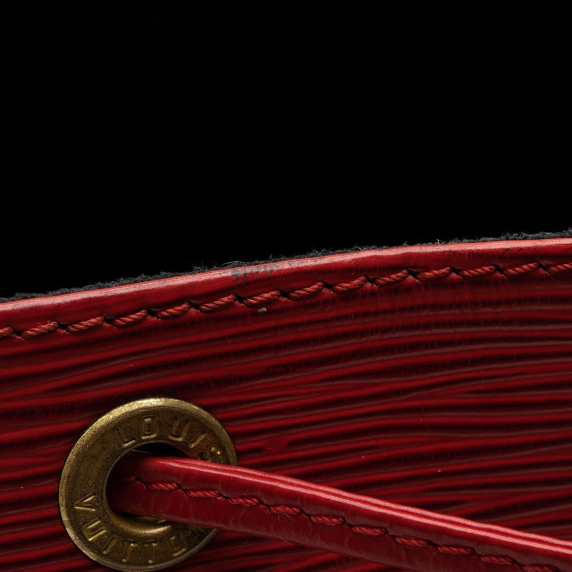 Louis Vuitton Vintage Epi Leather Petit Noe Shoulder Bag (SHF-e5Ys4C)