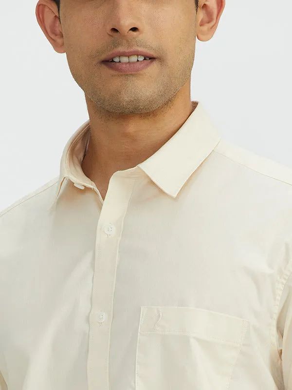 Men Solid Half Sleeve Cotton Stretch Shirt