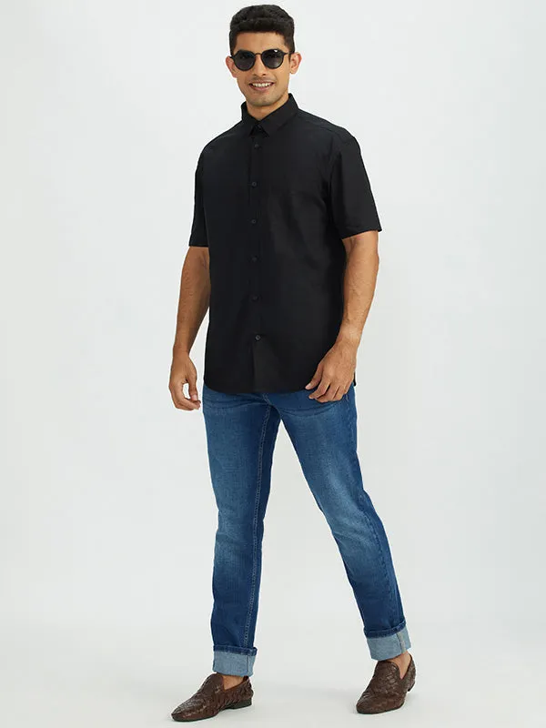 Men Solid Half Sleeve Cotton Stretch Shirt