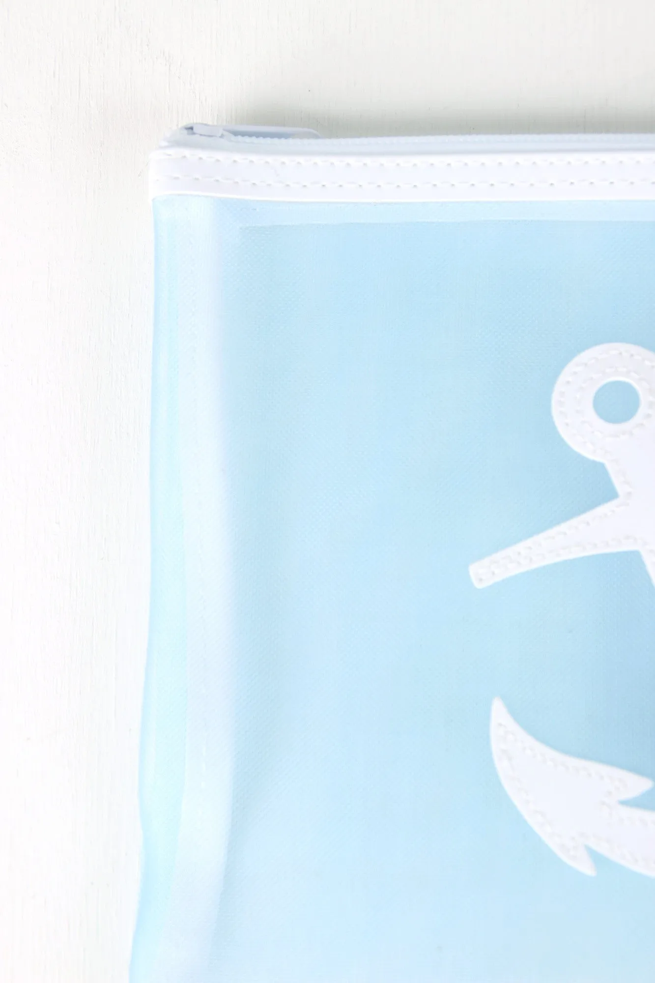 Mesh Anchor Zipper Pouch