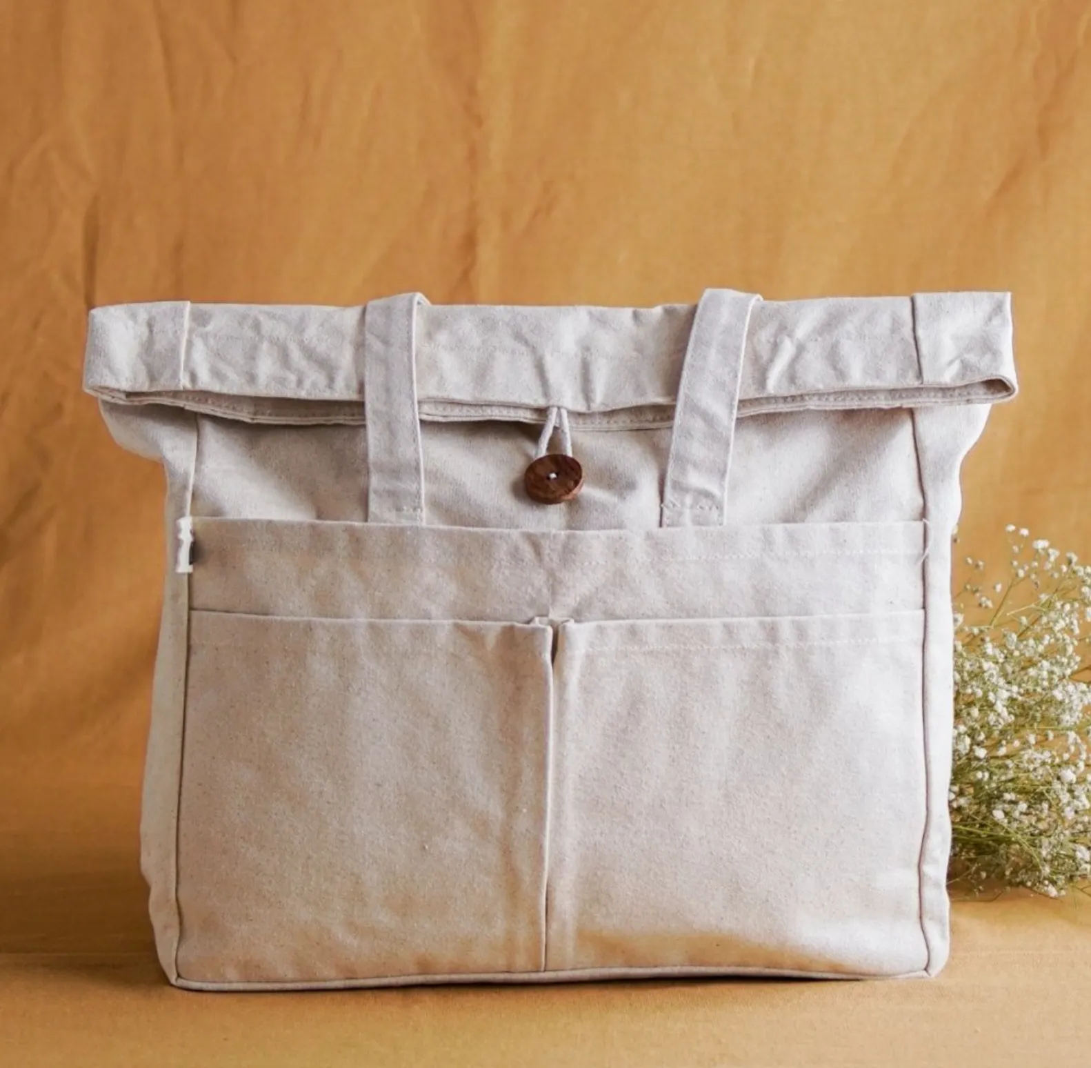 Natural cotton bag with coco button- design 2