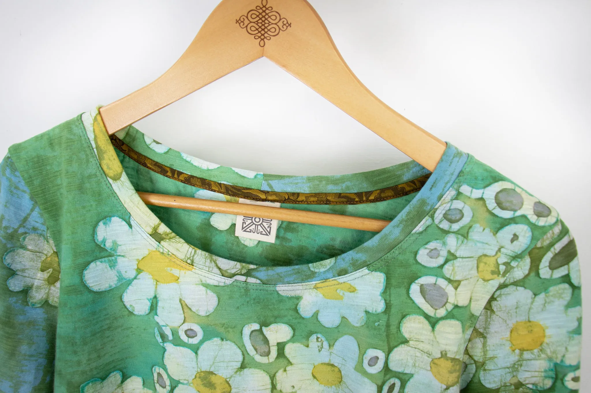 Sara Tee 3/4 - J5056 - AFloat Garden
