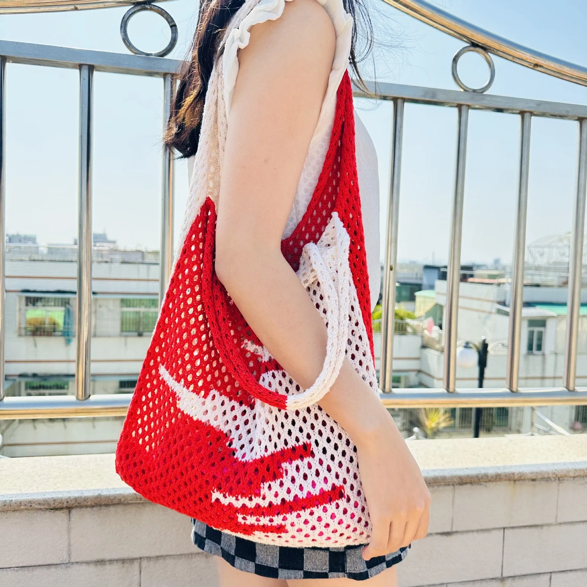 Stylish Crochet Shoulder Bags: Your Perfect Fashion Accessory
