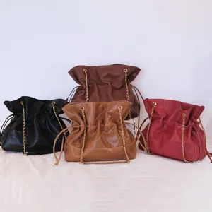 Stylish Vegetable-Tanned Leather Drawstring Shoulder Bag