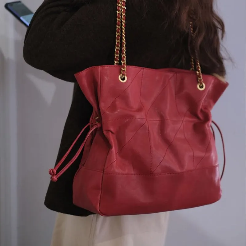 Stylish Vegetable-Tanned Leather Drawstring Shoulder Bag