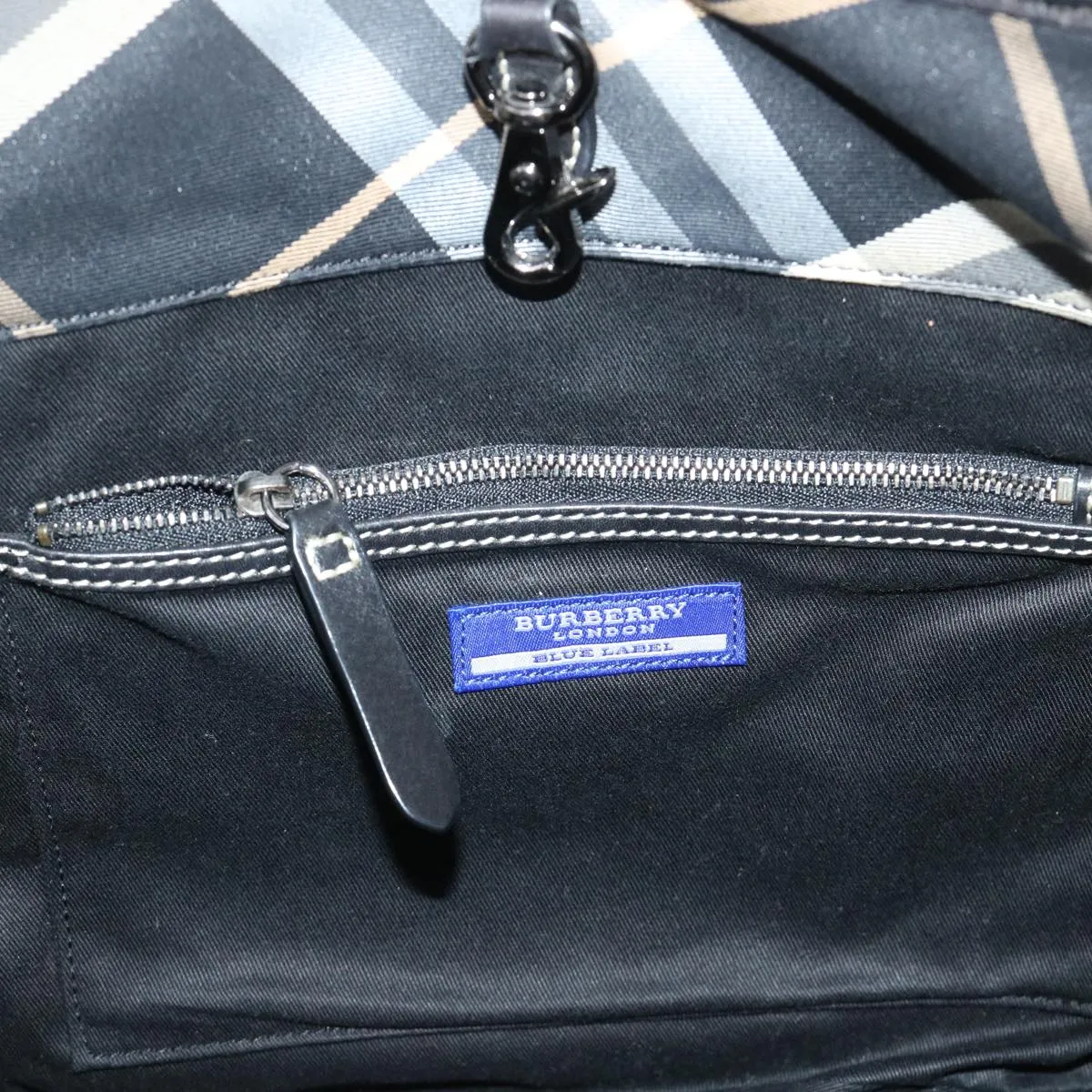 Trendy Inspired Burberry Blue Label Shoulder Bag Nylon Black Auth Bs7873