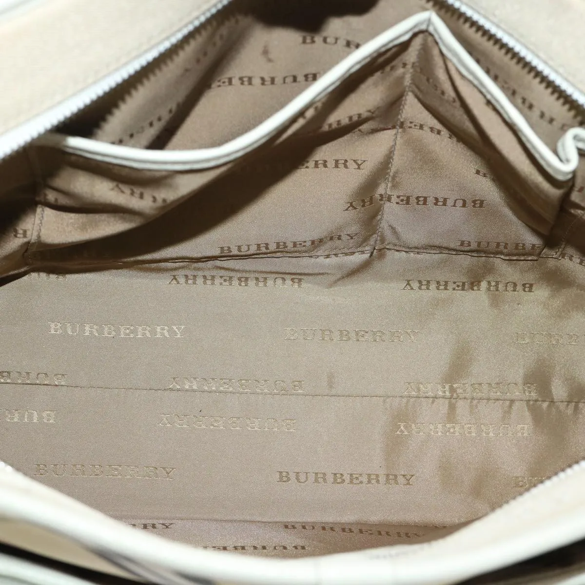 Trendy Inspired Burberry Nova Check Shoulder Bag Nylon Leather Beige Auth Am4592