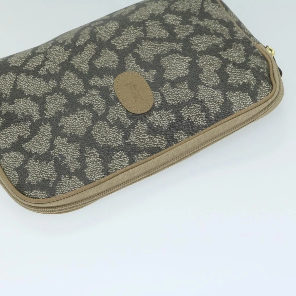 Trendy Inspired BurberryssTrendy Inspired  Saint Laurent Clutch Bag Pvc Leather 3set Black Beige Auth 63887
