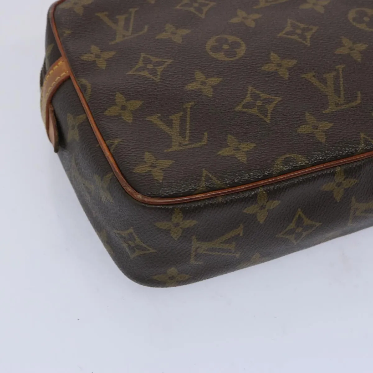Trendy Inspired Louis Vuitton Compiegne Clutch Bag