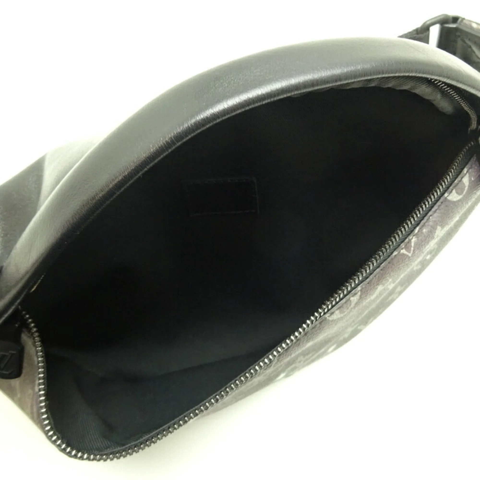 Trendy Inspired Louis Vuitton Discovery Clutch Bag