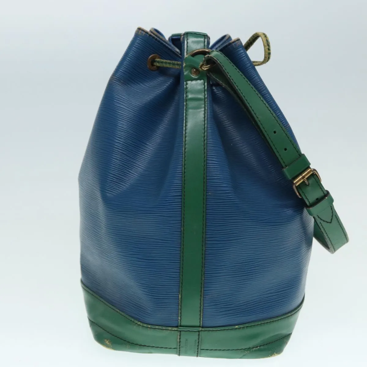 Trendy Inspired Louis Vuitton Epi Noe Shoulder Bag Bicolor Green Blue M44044 Lv Auth 87792