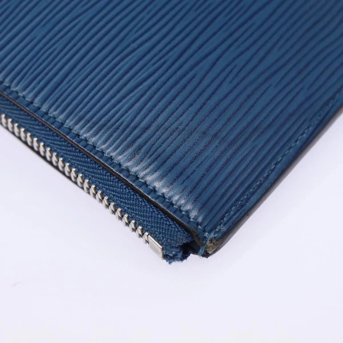Trendy Inspired Louis Vuitton Epi Pochette Jules Gm Clutch Bag Blue M64154 Lv Auth 87939