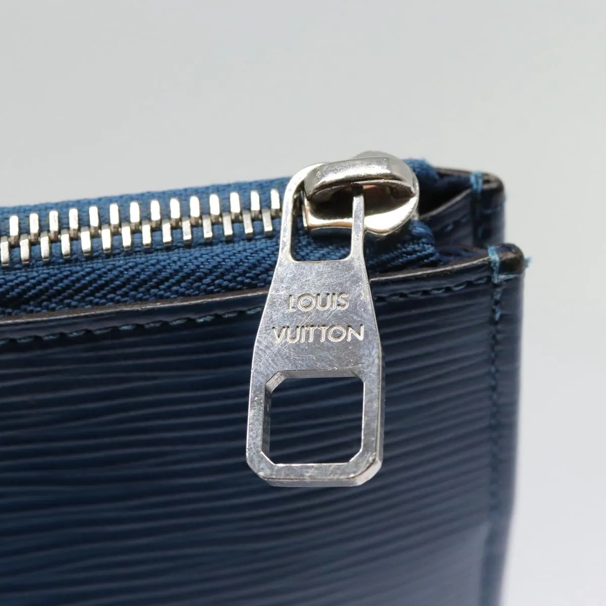 Trendy Inspired Louis Vuitton Epi Pochette Jules Gm Clutch Bag Blue M64154 Lv Auth 87939