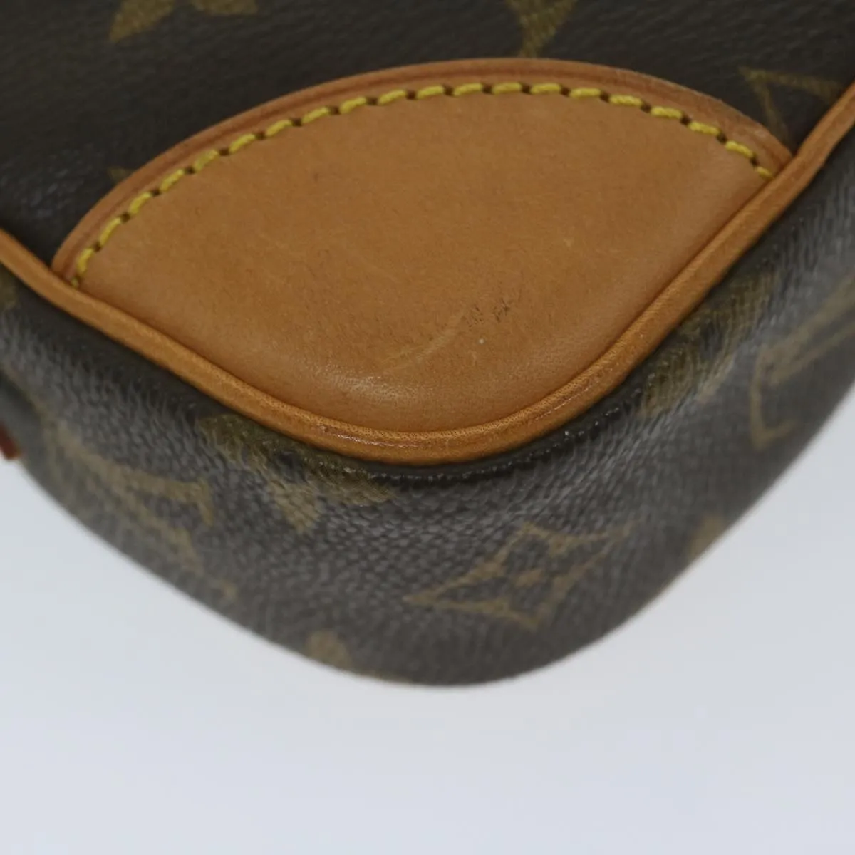 Trendy Inspired Louis Vuitton Marly Clutch Bag