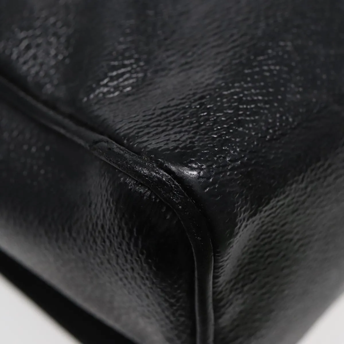 Trendy Inspired Louis Vuitton Monogram Eclipse District Pm Shoulder Bag M45272 Lv Auth Bs17527