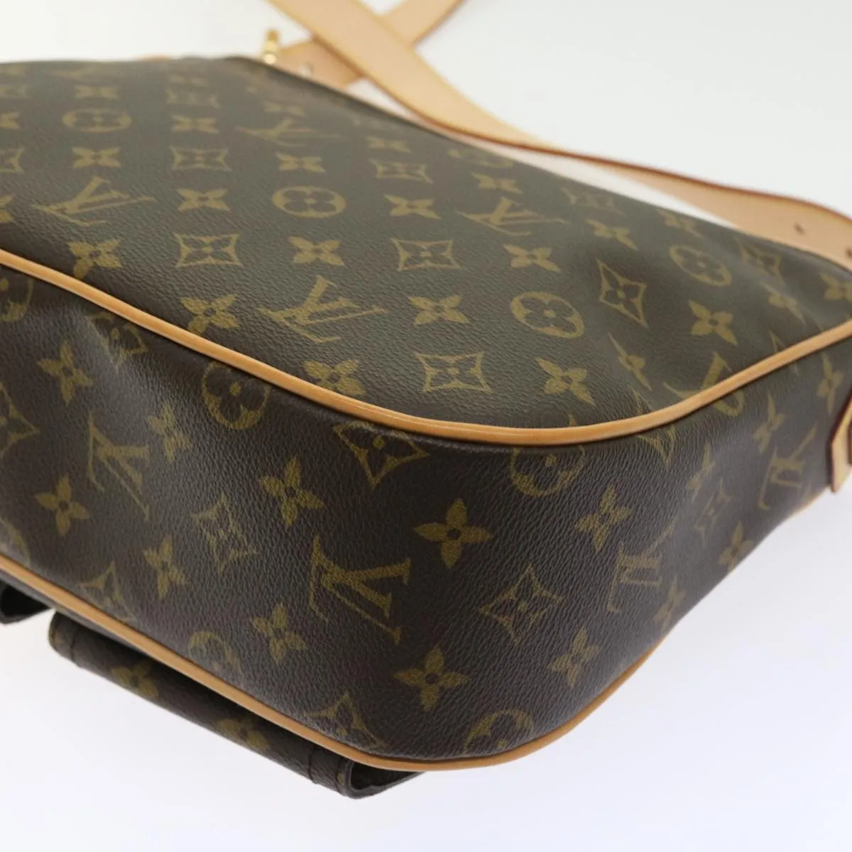 Trendy Inspired Louis Vuitton Monogram Hudson Gm Shoulder Bag M40045 Lv Auth Am5045a