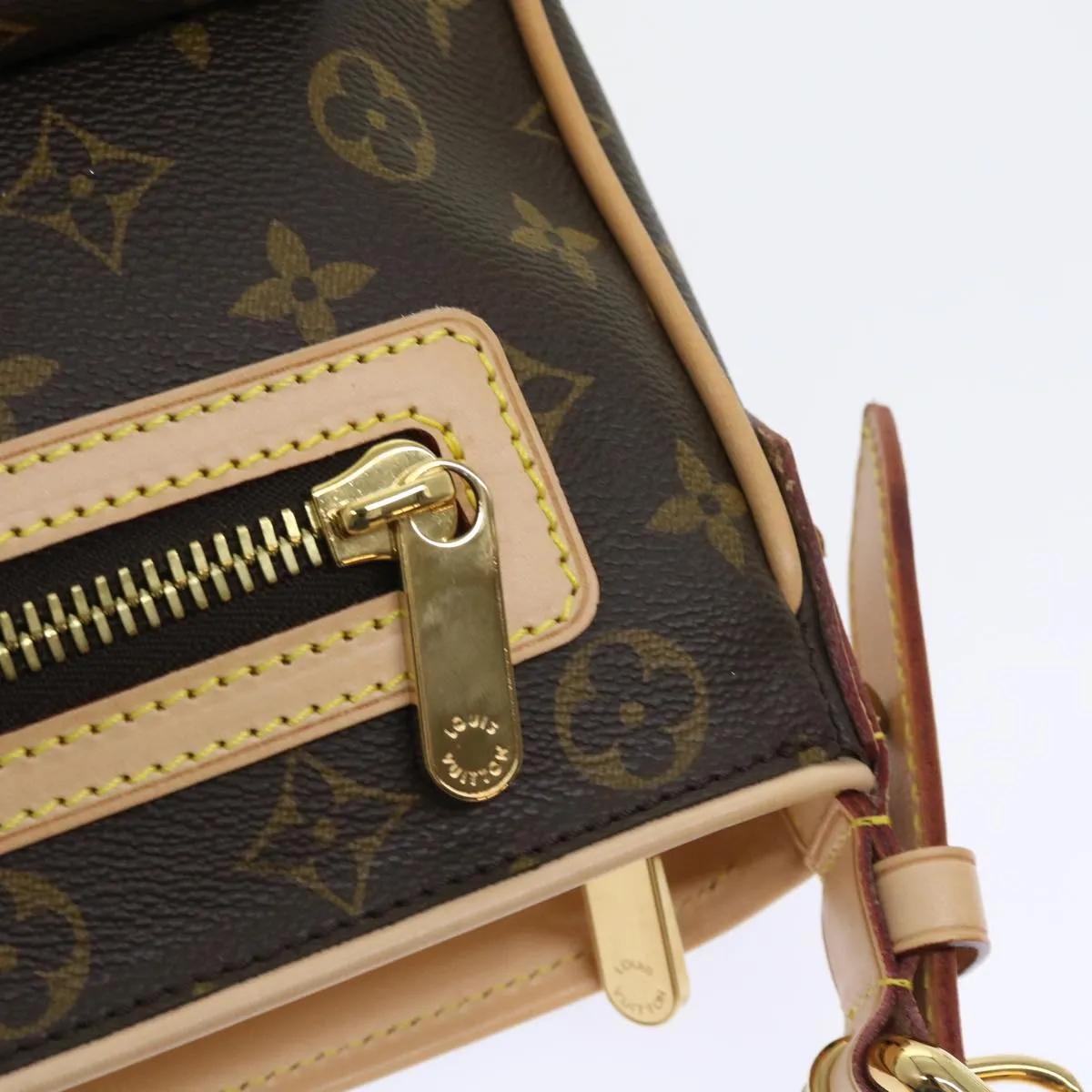 Trendy Inspired Louis Vuitton Monogram Hudson Gm Shoulder Bag M40045 Lv Auth Am5045a