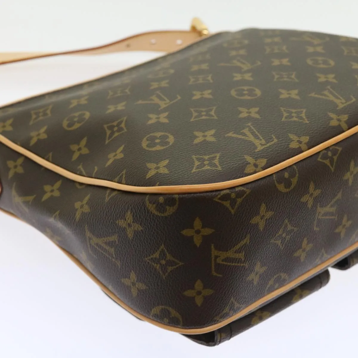 Trendy Inspired Louis Vuitton Monogram Hudson Gm Shoulder Bag M40045 Lv Auth Am5045a