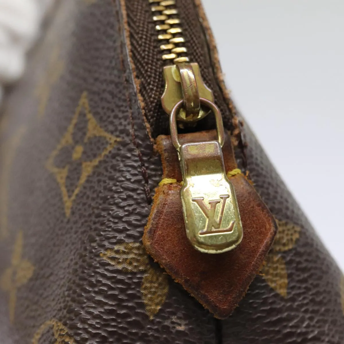 Trendy Inspired Louis Vuitton Monogram Pochette Cosmetic Pm Cosmetic Pouch M47515 Lv Auth 85663