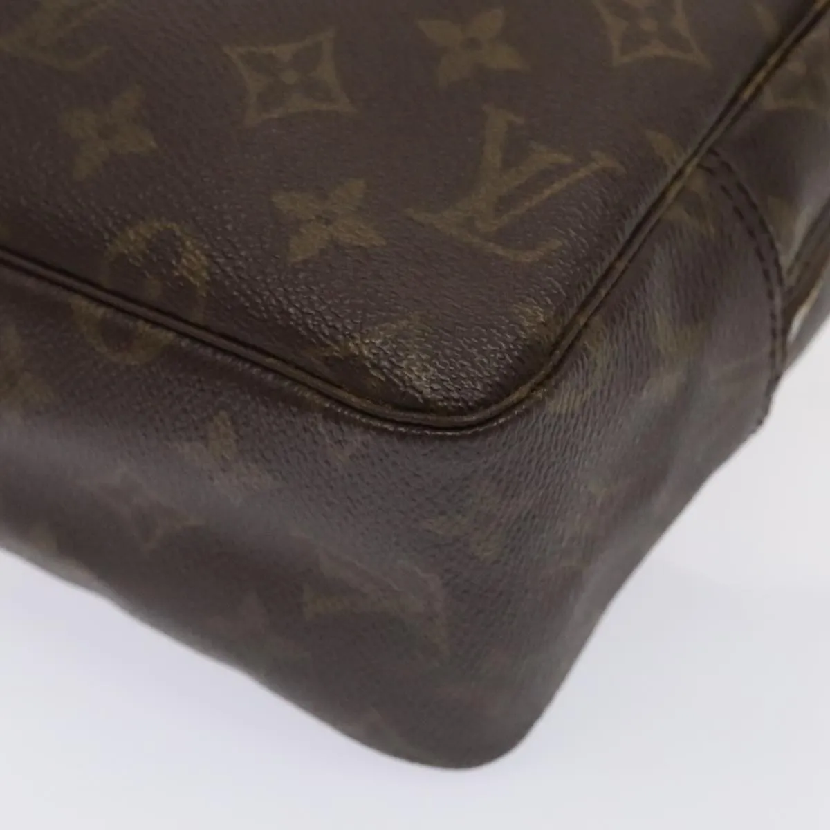 Trendy Inspired Louis Vuitton Monogram Trousse Toilette 28 Clutch Bag M47522 Lv Auth Ki4842