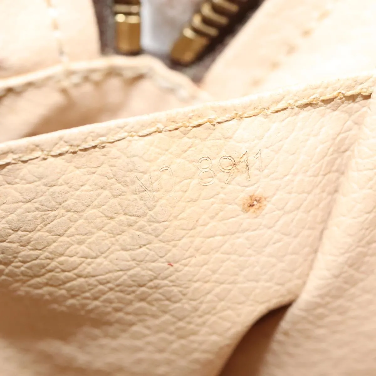 Trendy Inspired Louis Vuitton Monogram Trousse Toilette 28 Clutch Bag M47522 Lv Auth Ki4842