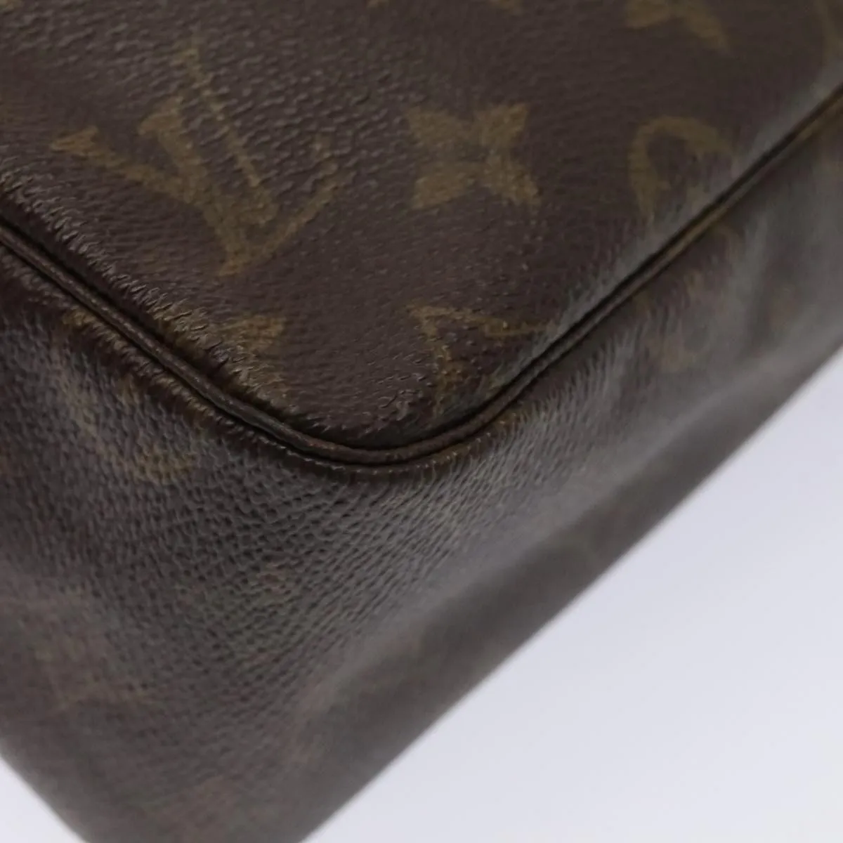 Trendy Inspired Louis Vuitton Monogram Trousse Toilette 28 Clutch Bag M47522 Lv Auth Ki4842
