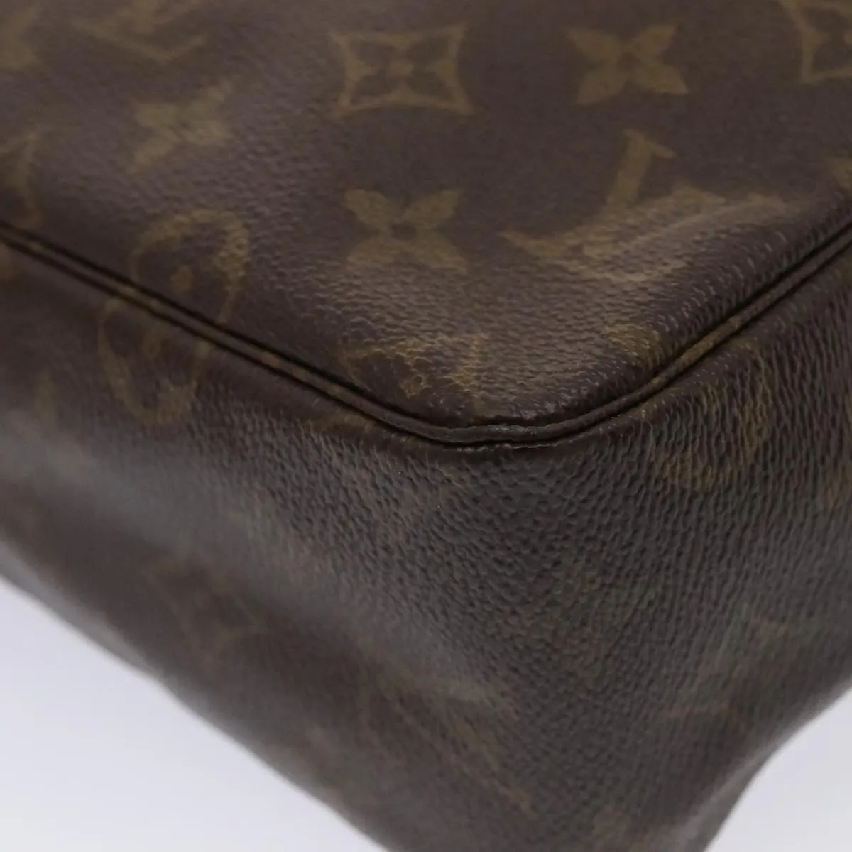 Trendy Inspired Louis Vuitton Monogram Trousse Toilette 28 Clutch Bag M47522 Lv Auth Ki4842