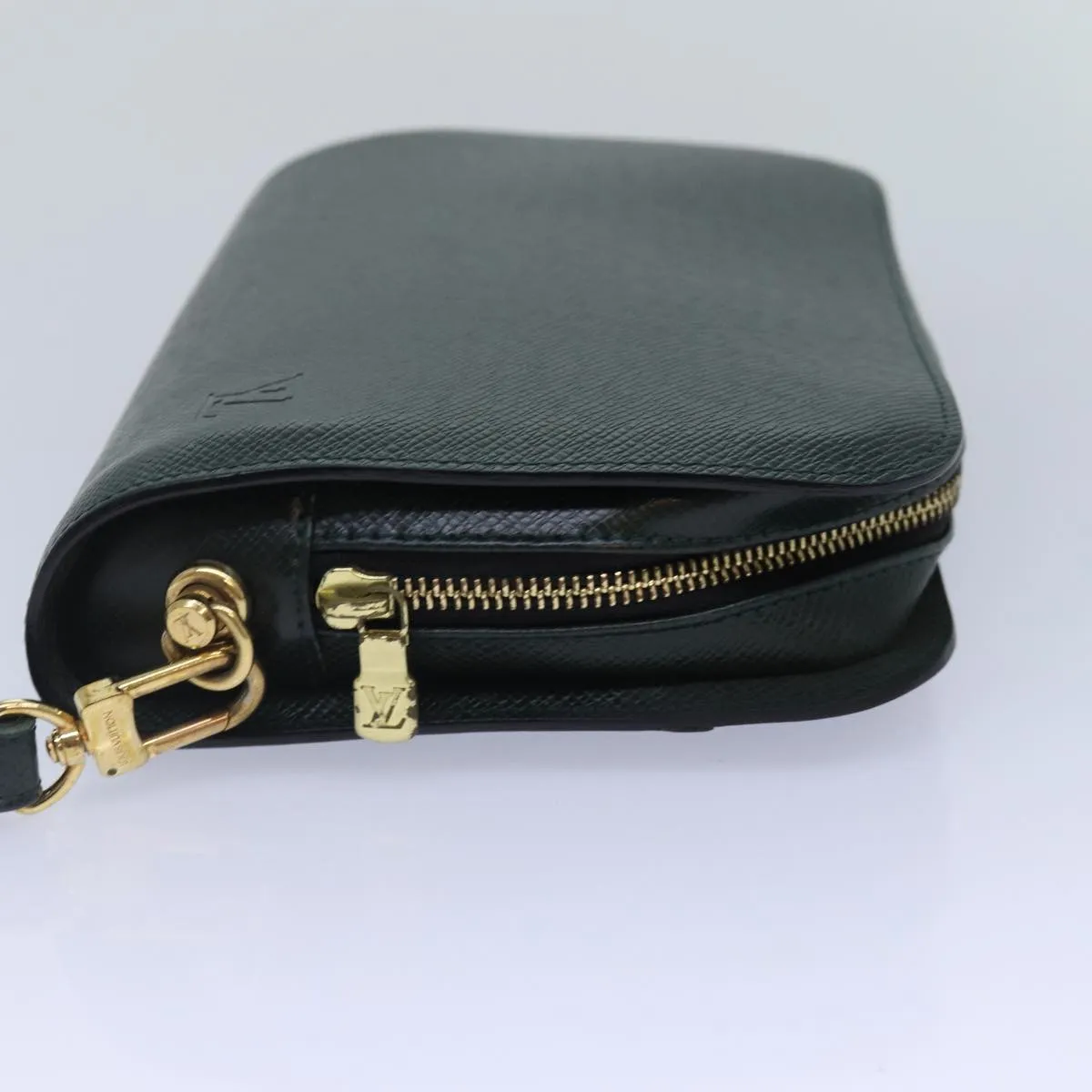 Trendy Inspired Louis Vuitton Taiga Baikal Clutch Bag Epicea M30184 Lv Auth Th5231