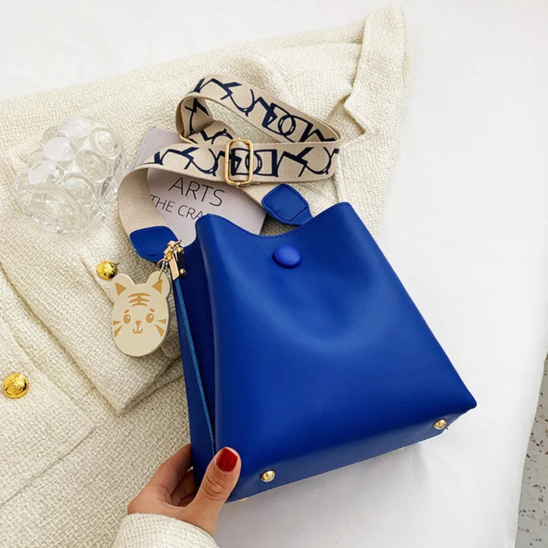 Wholesale Versatile Messenger Bag Bucket Bag OLY-SD-KK004