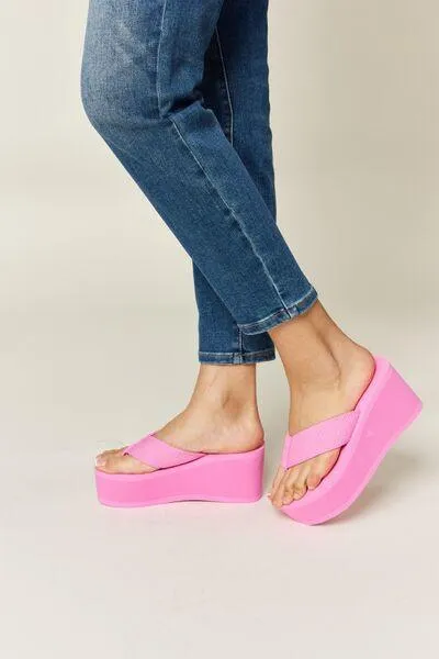 Wild Diva Open Toe Pink Wedge Platform Sandals